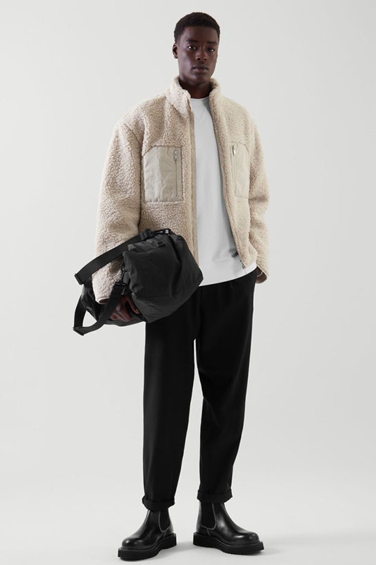 menOuterwear05DetailCut01