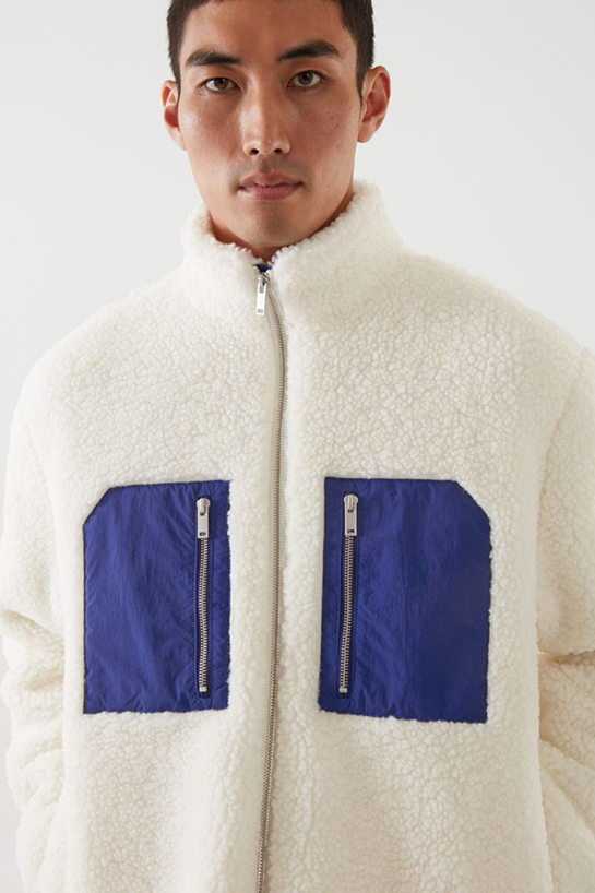 menOuterwear07DetailCut02