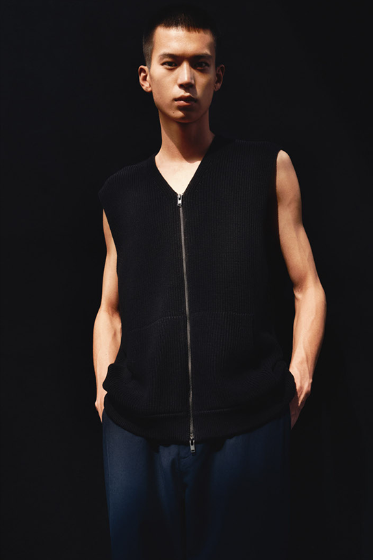 menOuterwear08DetailCut08