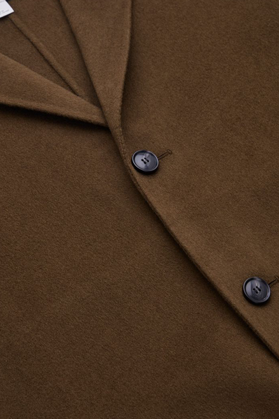 menOuterwear11DetailCut08