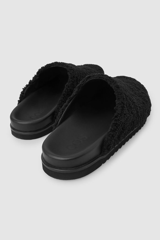 menShoes01DetailCut02