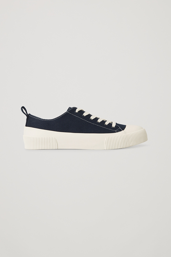 menShoes03DetailCut05