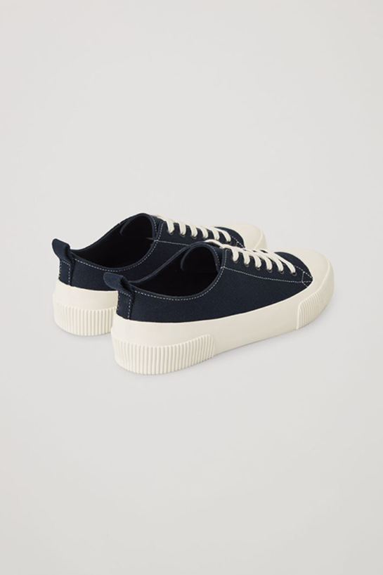 menShoes03DetailCut07