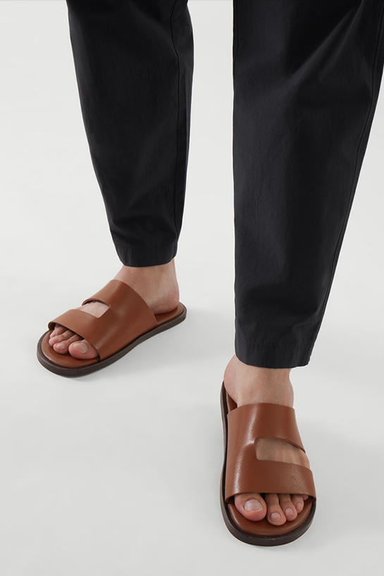 menShoes06DetailCut01