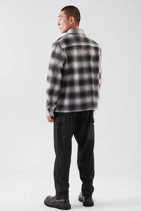menTop01DetailCut03