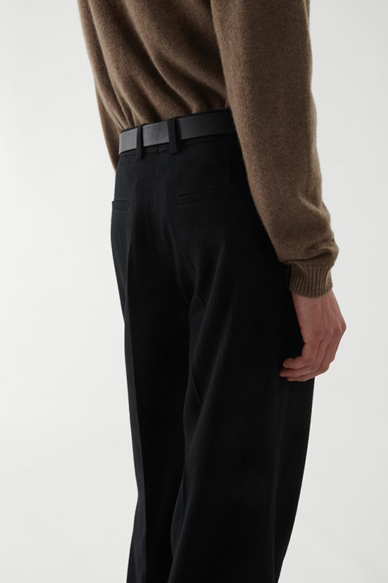 menTrousers05DetailCut04