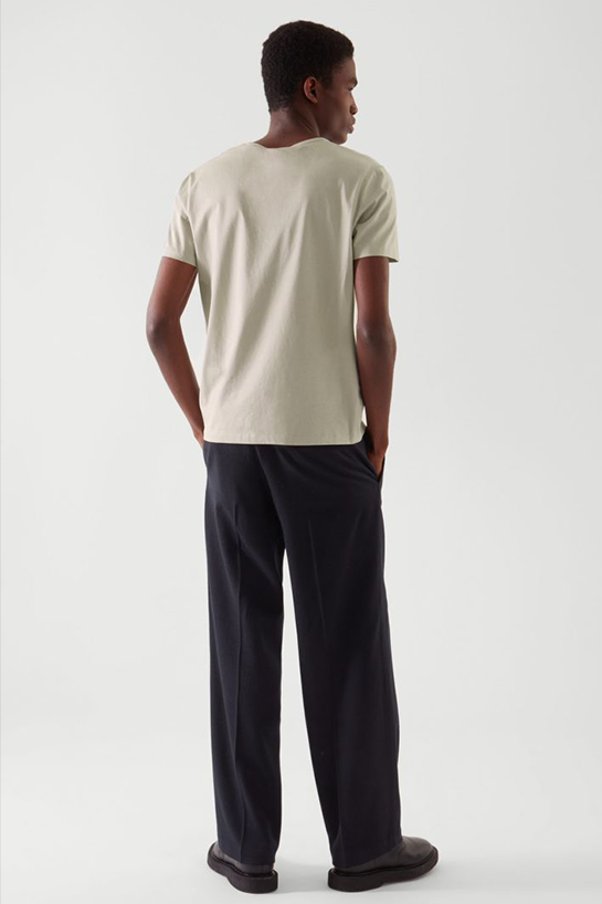 menTrousers06DetailCut04