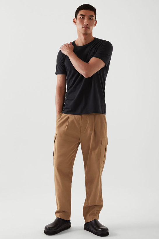 menTrousers07DetailCut01
