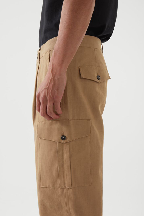 menTrousers07DetailCut04