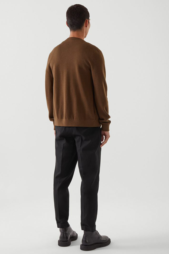 menTrousers08DetailCut05