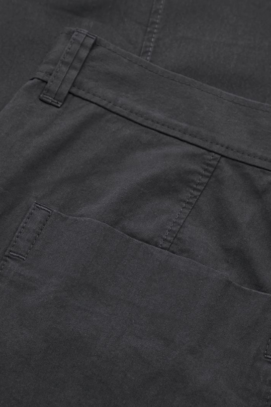 menTrousers11DetailCut08