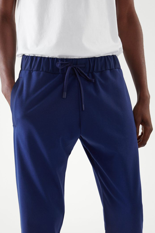 menTrousers18DetailCut04