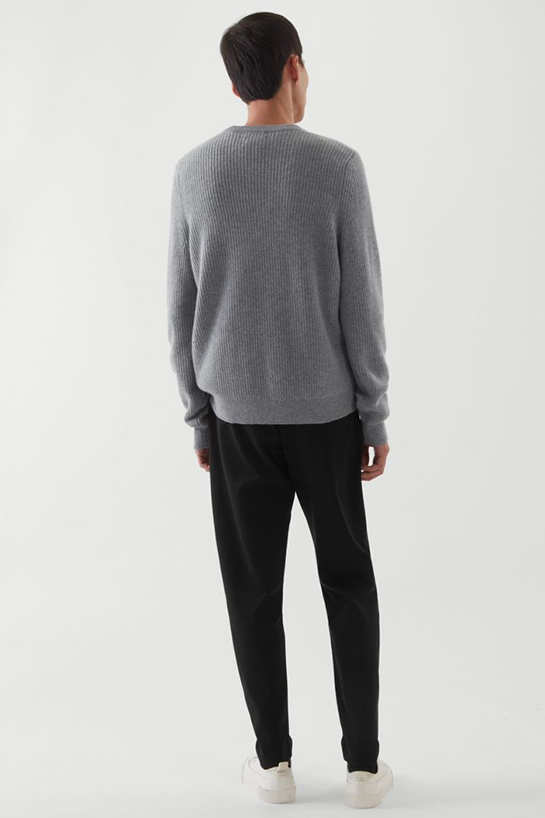 menTrousers19DetailCut05