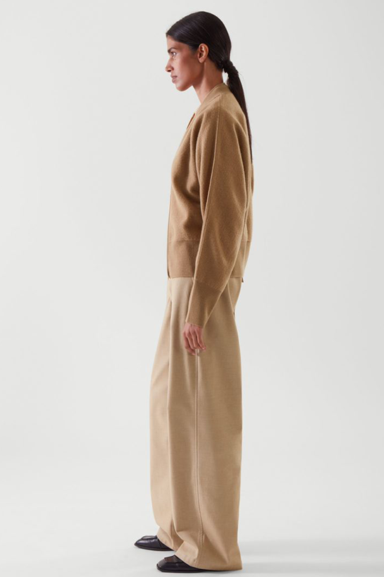 womenOuterwear01DetailCut06