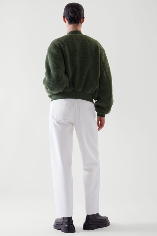 womenOuterwear08DetailCut04