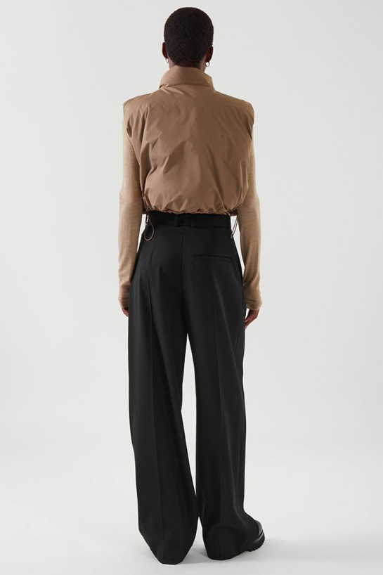 womenOuterwear11DetailCut03