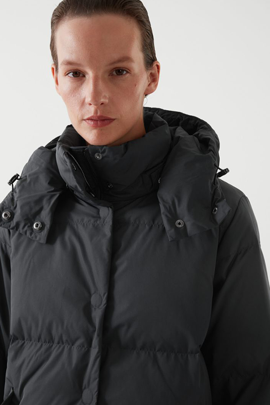 womenOuterwear13DetailCut02