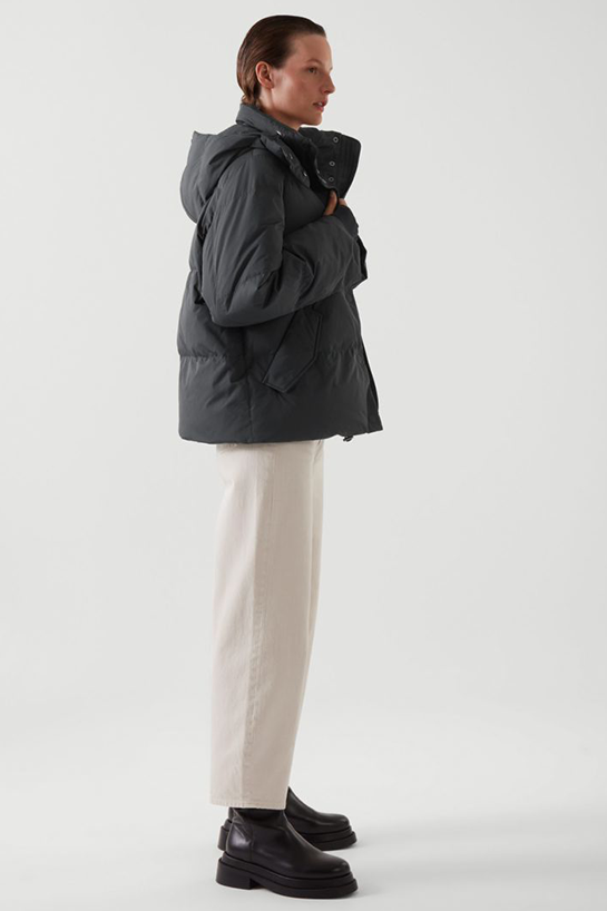 womenOuterwear13DetailCut04