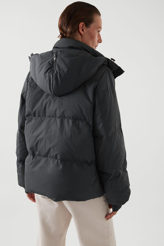 womenOuterwear13DetailCut06