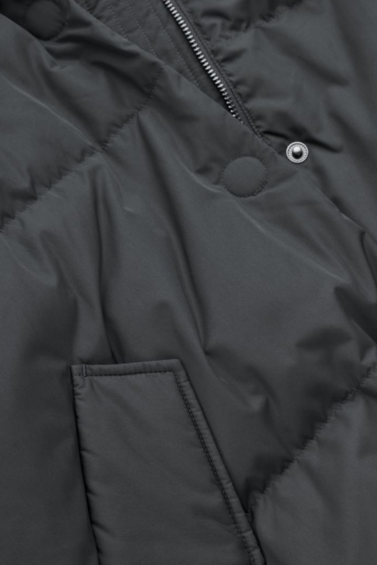 womenOuterwear13DetailCut08
