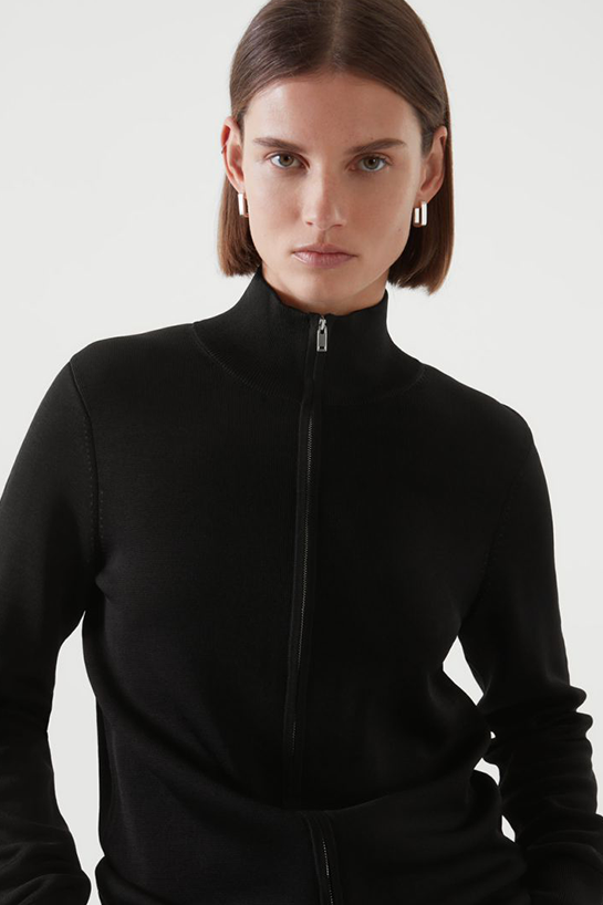 womenOuterwear16DetailCut04