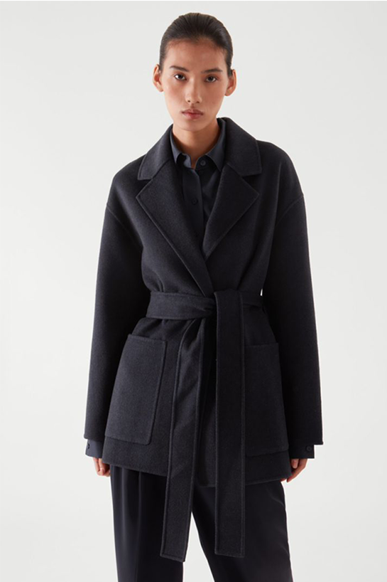 womenOuterwear18DetailCut06