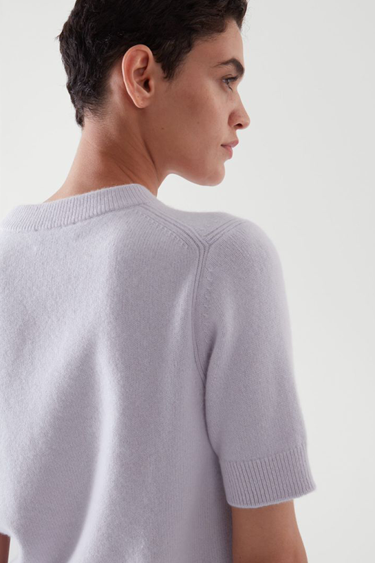 womenTops01DetailCut04