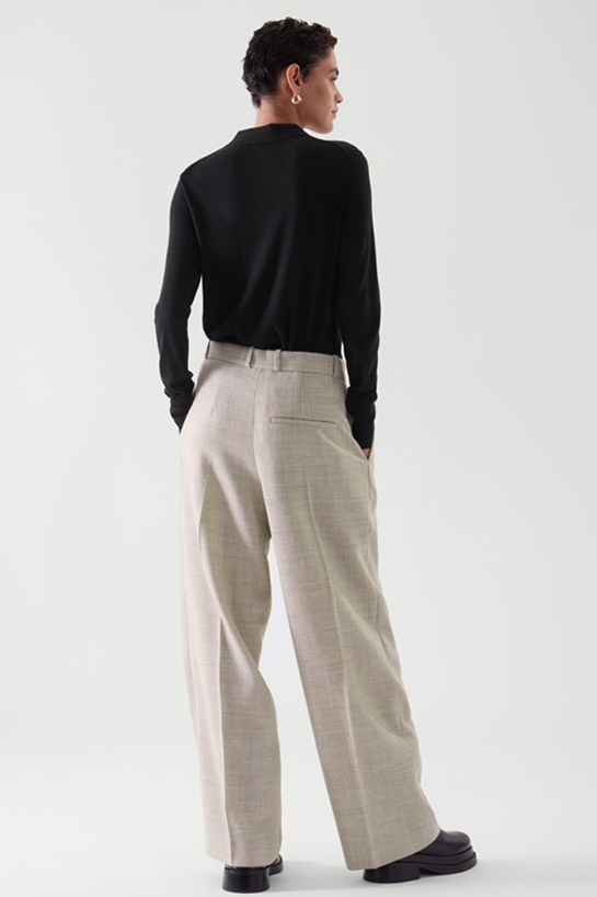 womenTops03DetailCut05