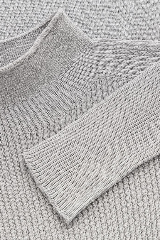 womenTops08DetailCut07
