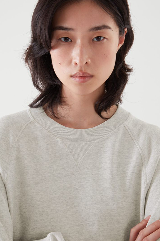 womenTops16DetailCut02