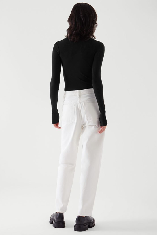 womenTops17DetailCut05
