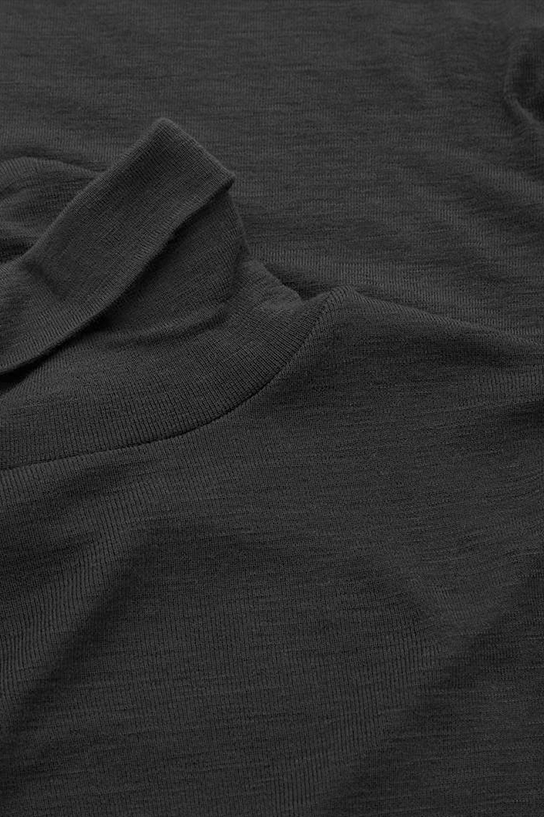 womenTops17DetailCut07