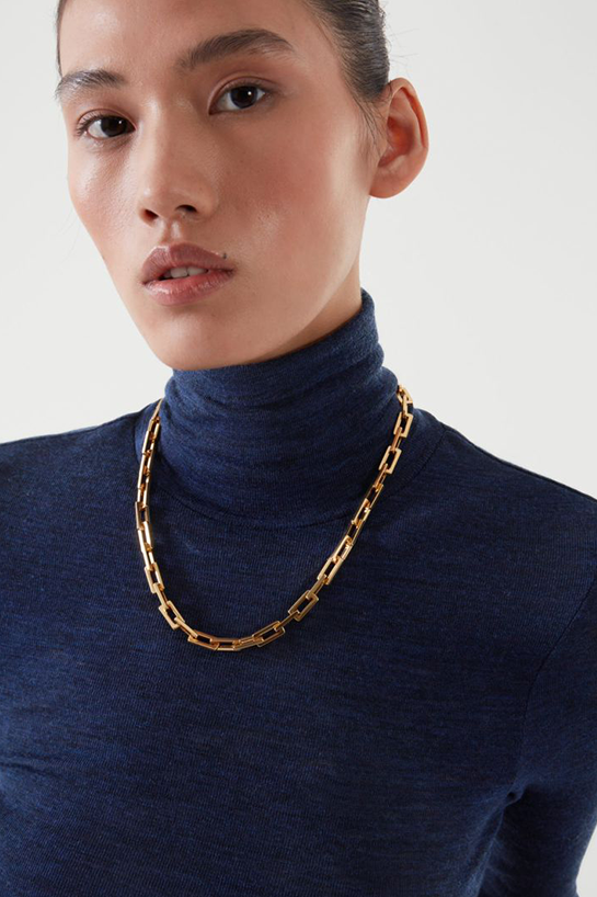 womenTops18DetailCut03