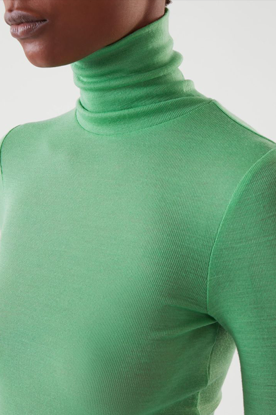 womenTops19DetailCut05