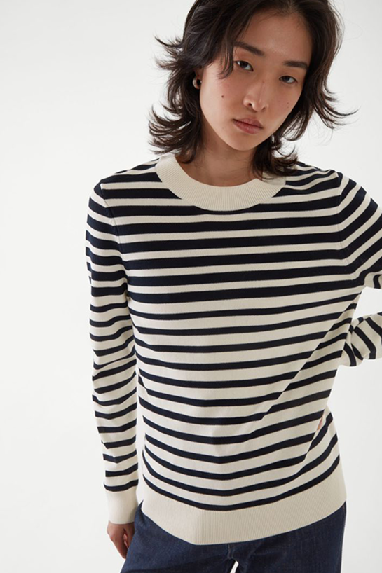 womenTops21DetailCut03