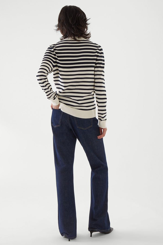 womenTops21DetailCut05