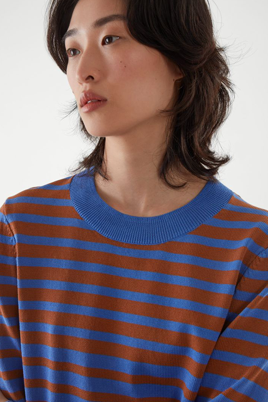 womenTops22DetailCut03