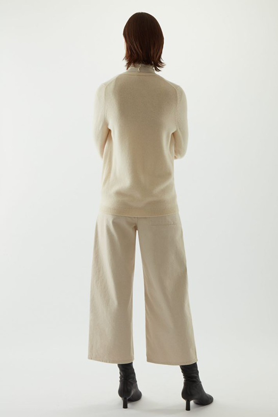 womenTops23DetailCut05