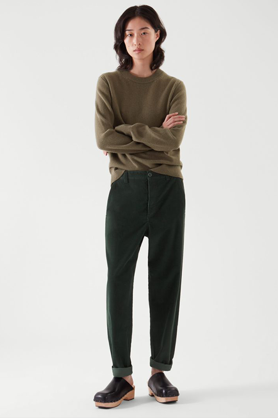womenTrousers01DetailCut02