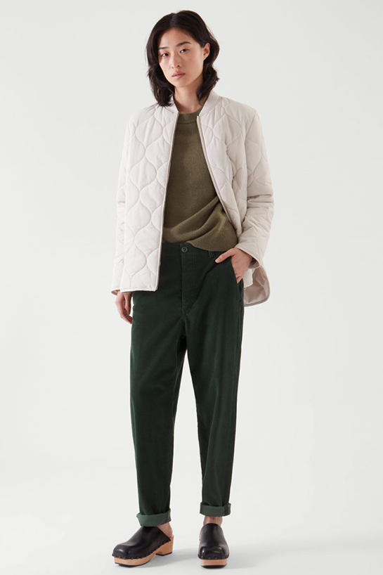 womenTrousers01DetailCut03