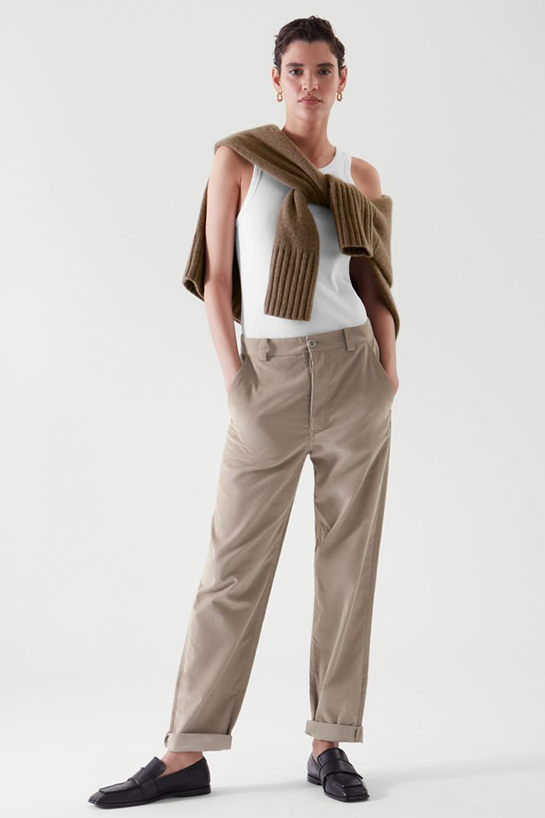 womenTrousers03DetailCut01