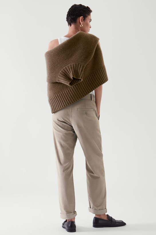 womenTrousers03DetailCut05