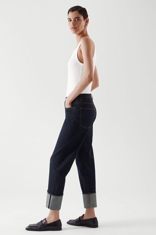 womenTrousers04DetailCut04