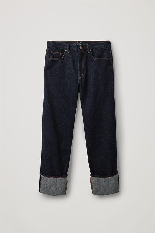 womenTrousers04DetailCut07