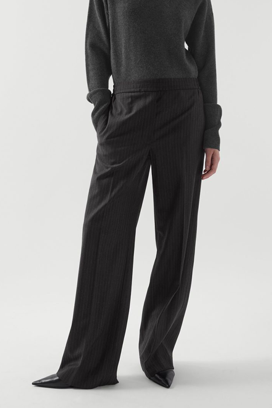 womenTrousers05DetailCut02