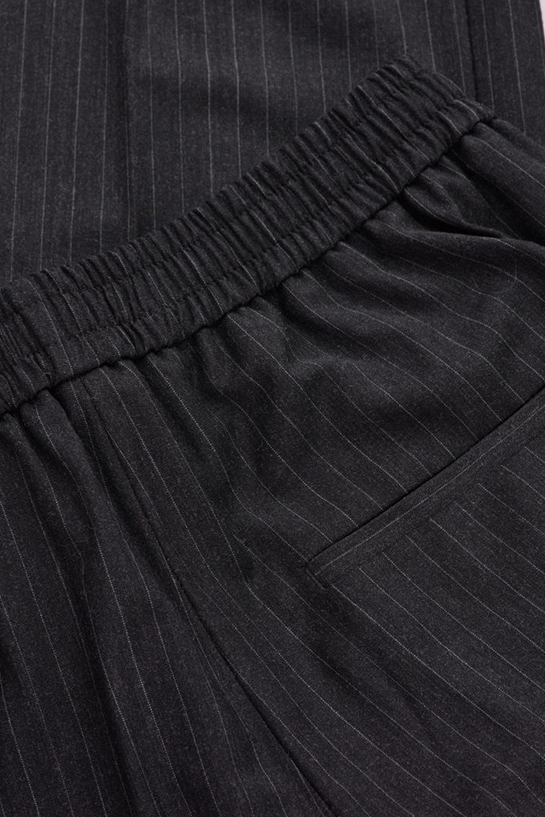 womenTrousers05DetailCut08