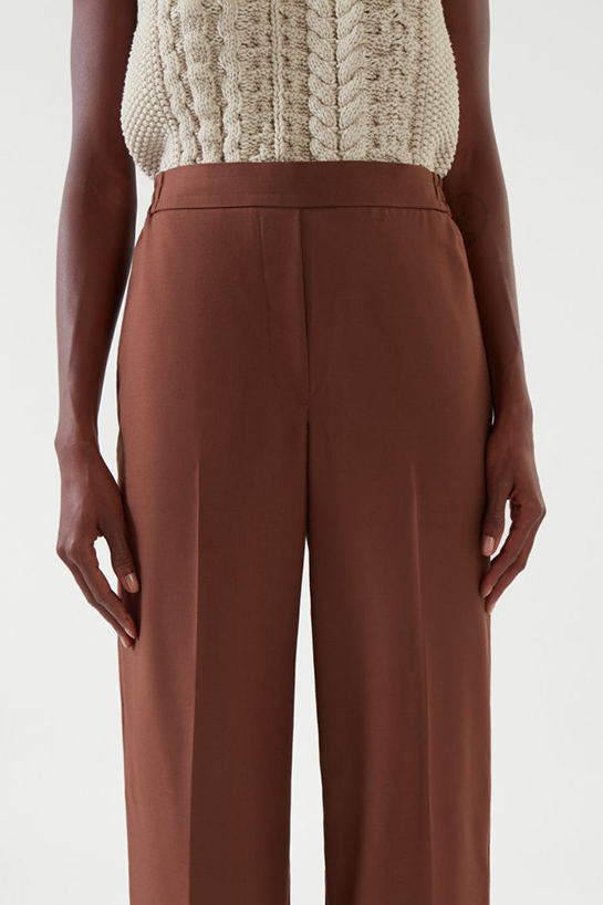 womenTrousers06DetailCut05