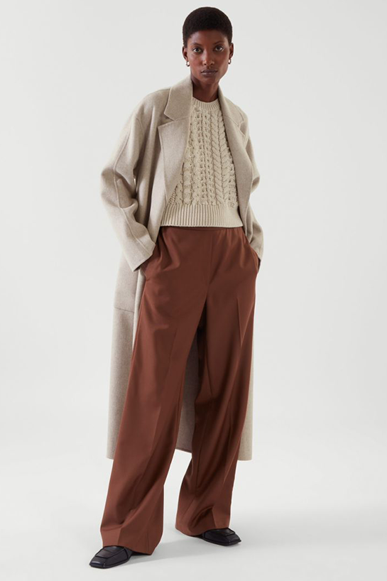 womenTrousers06DetailCut06