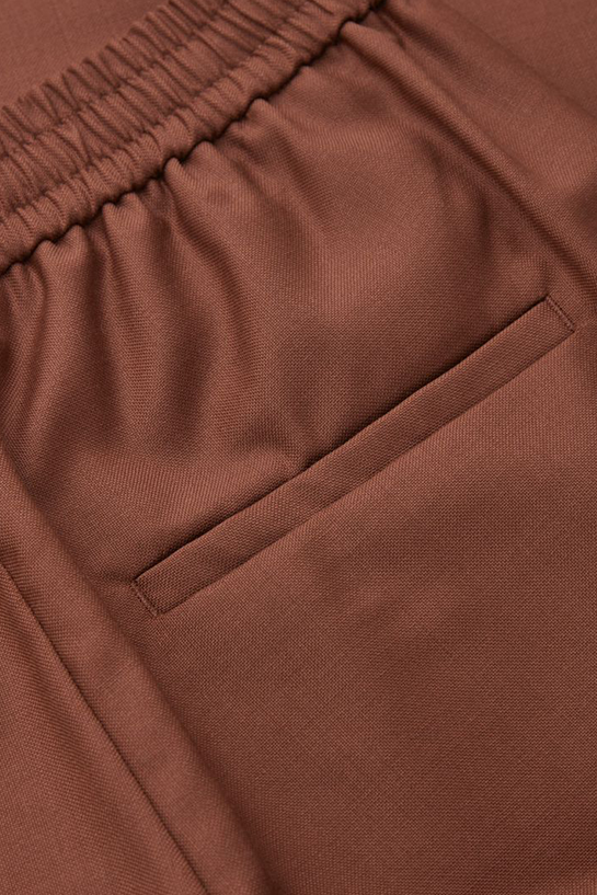 womenTrousers06DetailCut08