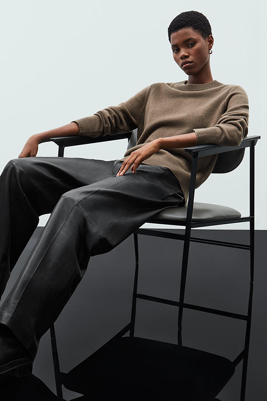 womenTrousers07DetailCut09